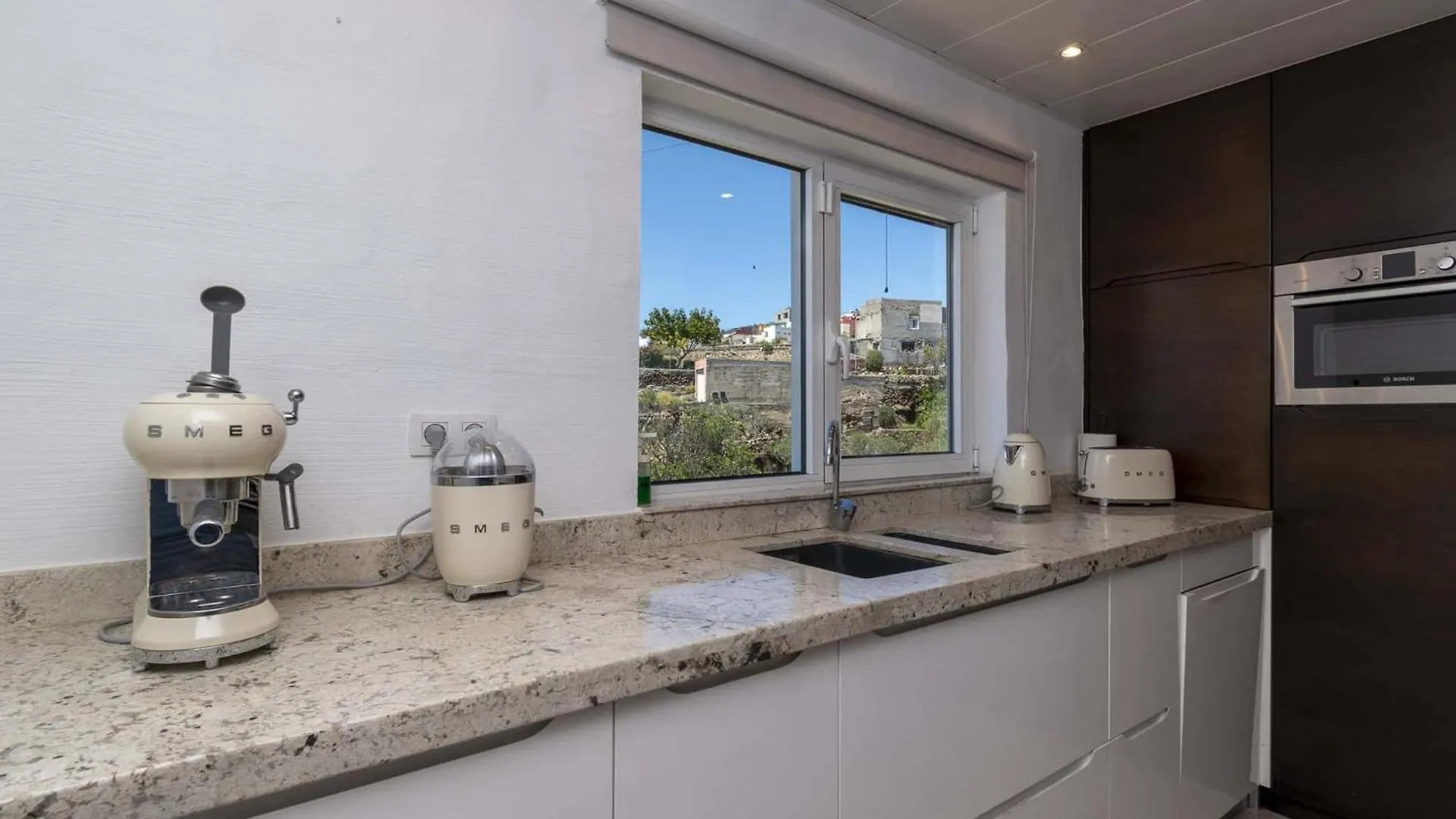 Casa Las Palmeras Granadilla De Abona Vakantiehuis